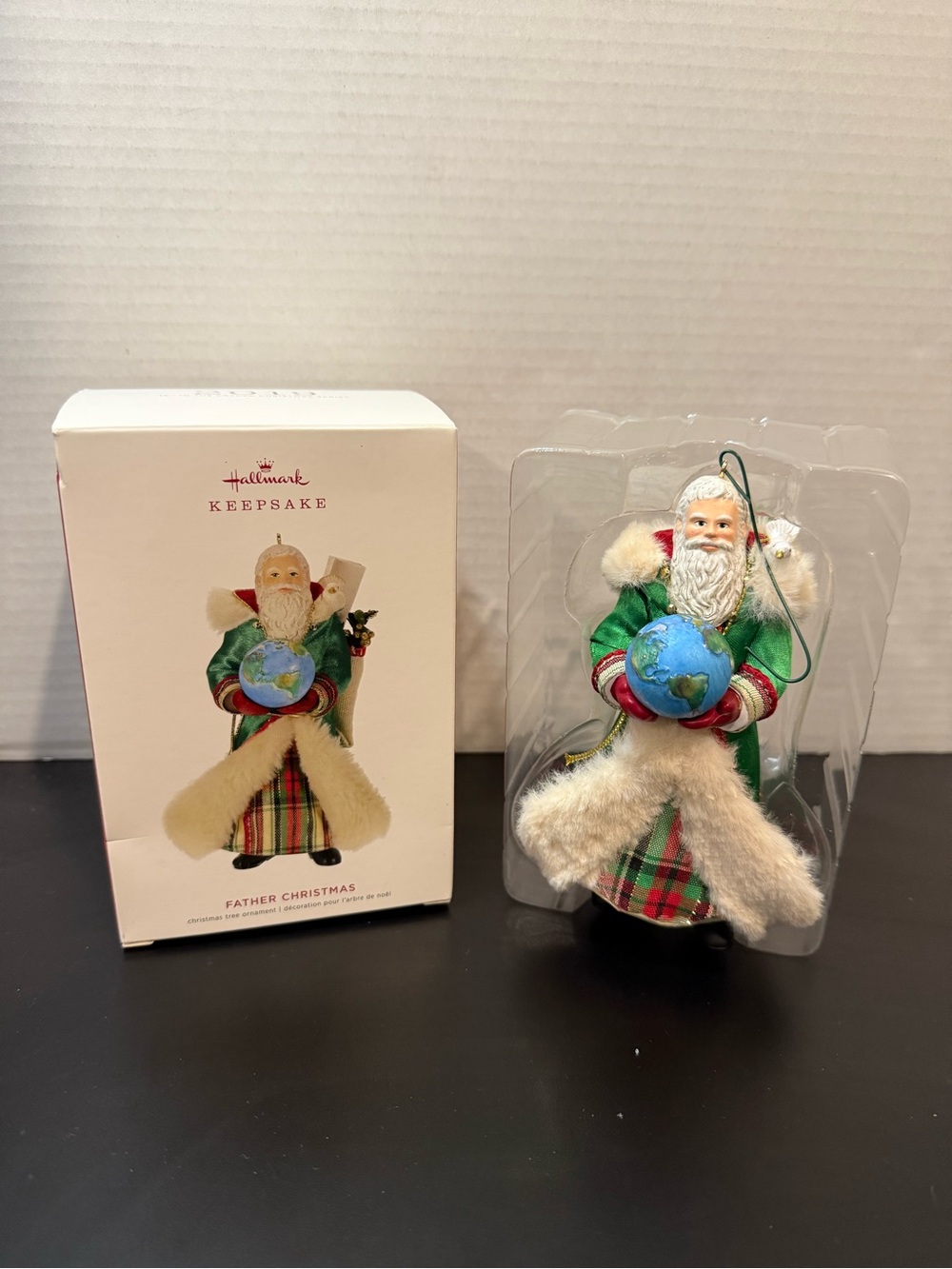 HALLMARK FATHER CHRISTMAS #16 SERIES 2019 KEEPSAKE‎ ORNAMENTS SANTA CLAUS